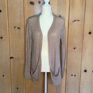 Americans Eagle Cardigan. Has pockets!!